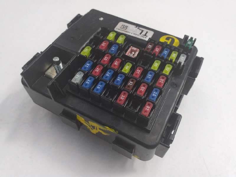 CAJA RELES / FUSIBLES 91950D3230A 