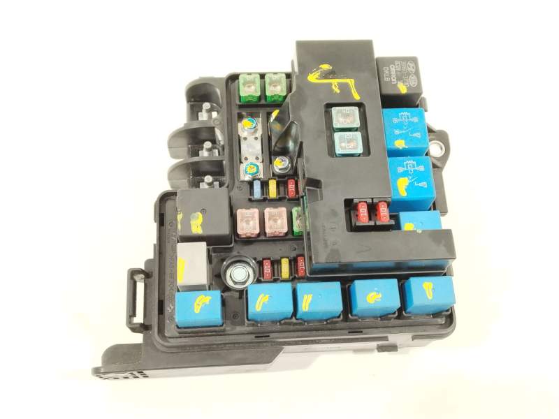 CAJA RELES / FUSIBLES 919501H030 