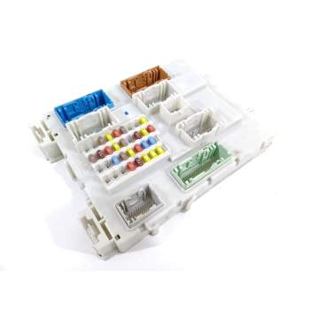 CAJA RELES / FUSIBLES BV6T14014ECB AV6T9A340AAA BV6N14A073BL