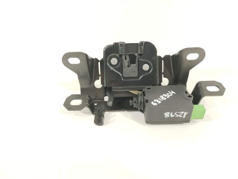 CERRADURA MALETERO / PORTON 30784739 