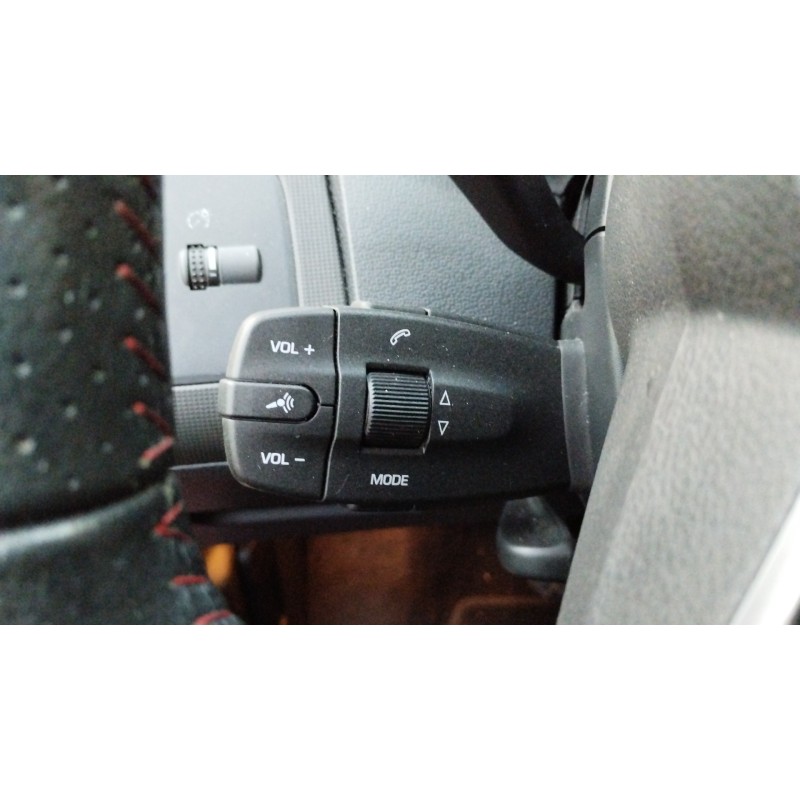 Recambio de mando volante para seat ibiza sc (6j1) style i-tech 30 aniversario referencia OEM IAM   