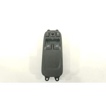 MANDO ELEVALUNAS DELANTERO IZQUIERDO 31334362 