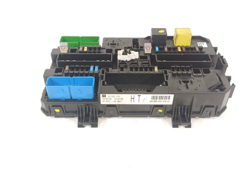 CAJA RELES / FUSIBLES 13222173 5DK00866933 