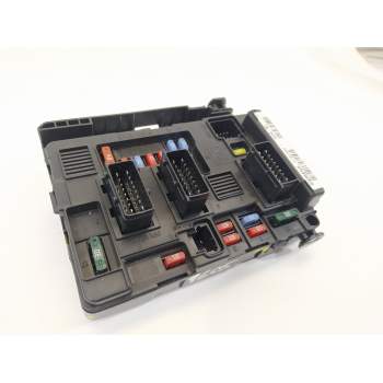 CAJA RELES / FUSIBLES 9650618580 
