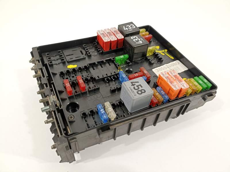 CAJA RELES / FUSIBLES 1K0937124K 