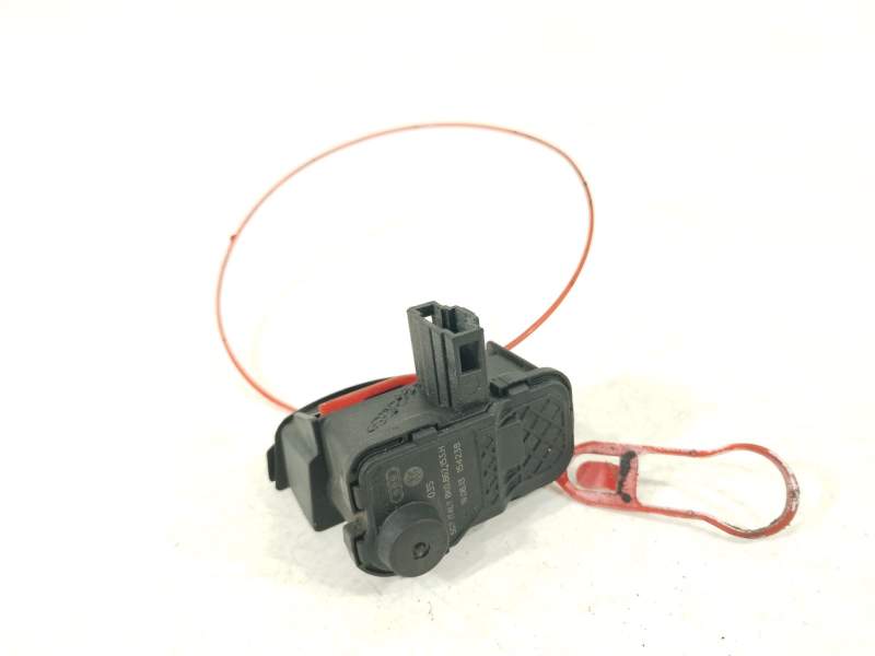 MOTOR TAPA COMBUSTIBLE 8K0862153H 