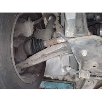 BRAZO SUSPENSION INFERIOR DELANTERO DERECHO 