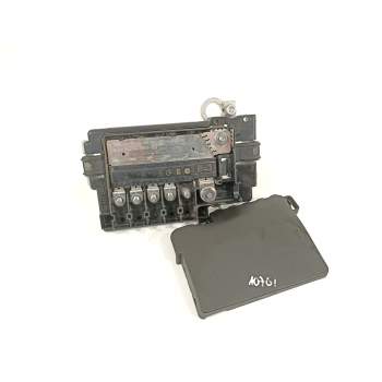 CAJA RELES / FUSIBLES 2Q0937548D 