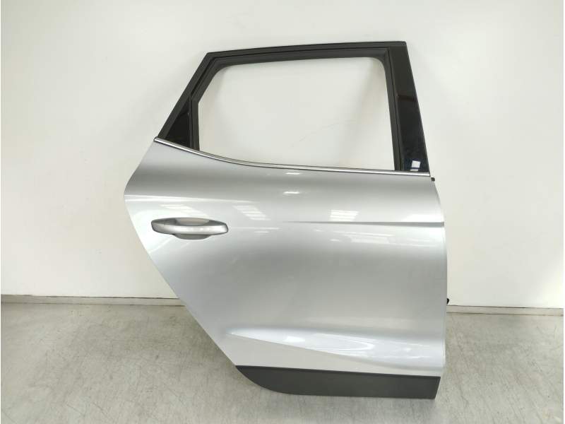 PUERTA TRASERA DERECHA 6F9833312B 