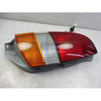 PILOTO TRASERO DERECHO 92402 