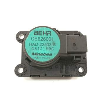 MOTOR APERTURA TRAMPILLAS CLIMATIZADOR 39046731 CE626001 HAD22503A
