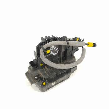 CERRADURA PUERTA DELANTERA DERECHA A2220063999 A0997201800 
