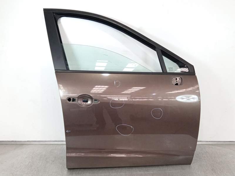 PUERTA DELANTERA DERECHA 801014883R 