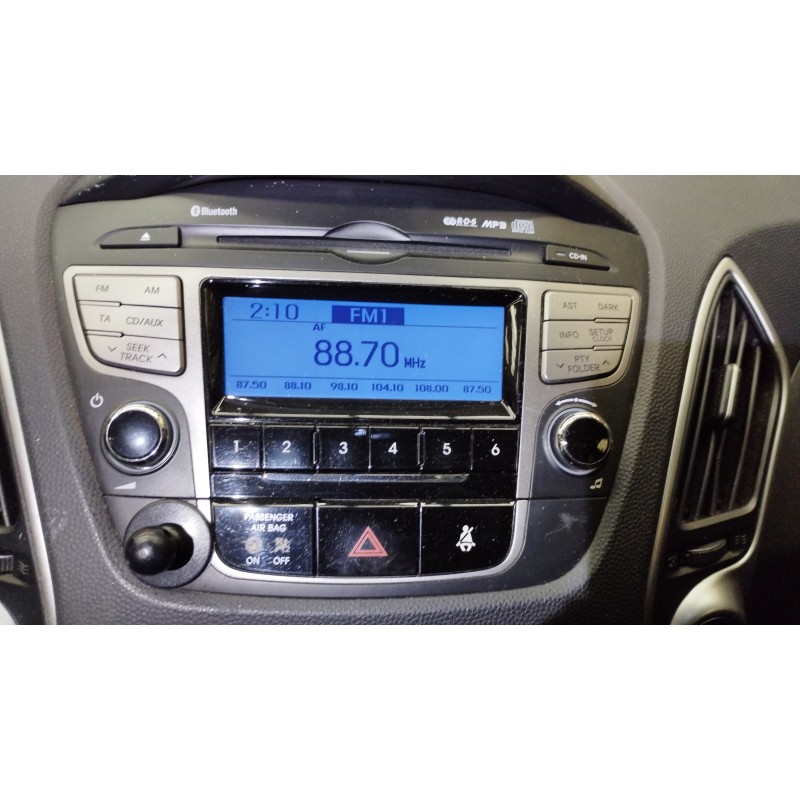 Recambio de sistema audio / radio cd para hyundai ix35 classic 2wd referencia OEM IAM 961602Y230TAN  