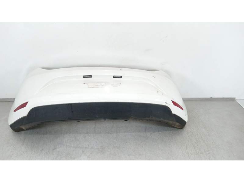 PARAGOLPES TRASERO 5F0807421 