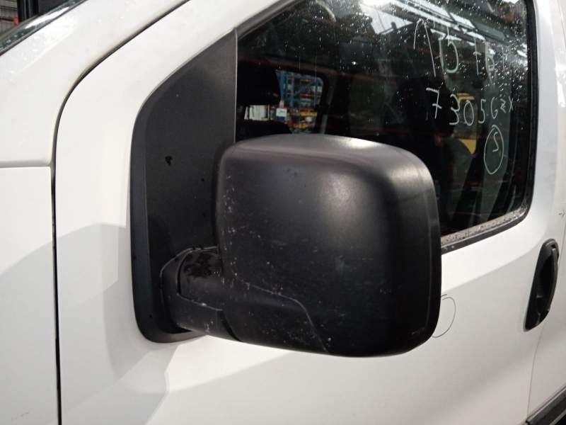 RETROVISOR IZQUIERDO 