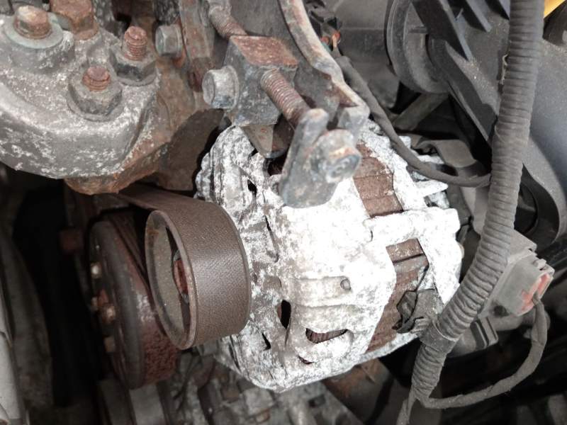 ALTERNADOR 373002B101 