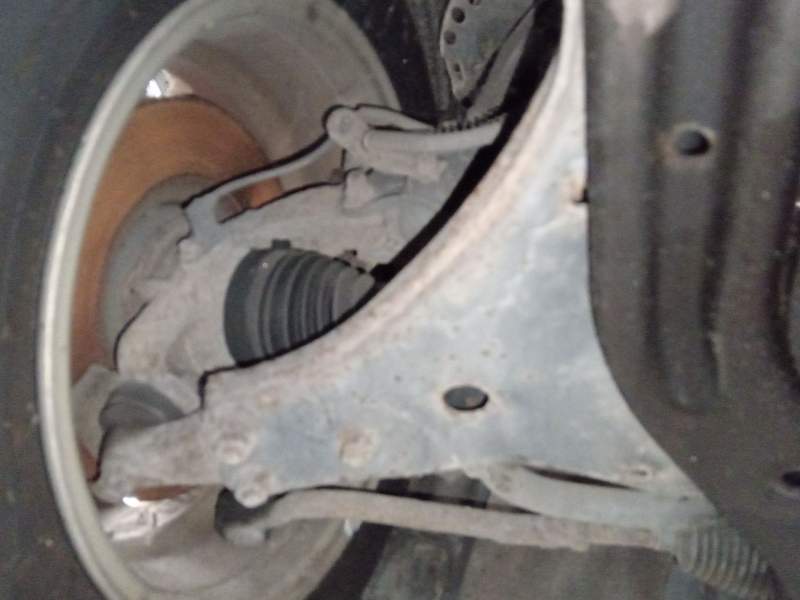 BRAZO SUSPENSION INFERIOR DELANTERO DERECHO 545012R000 