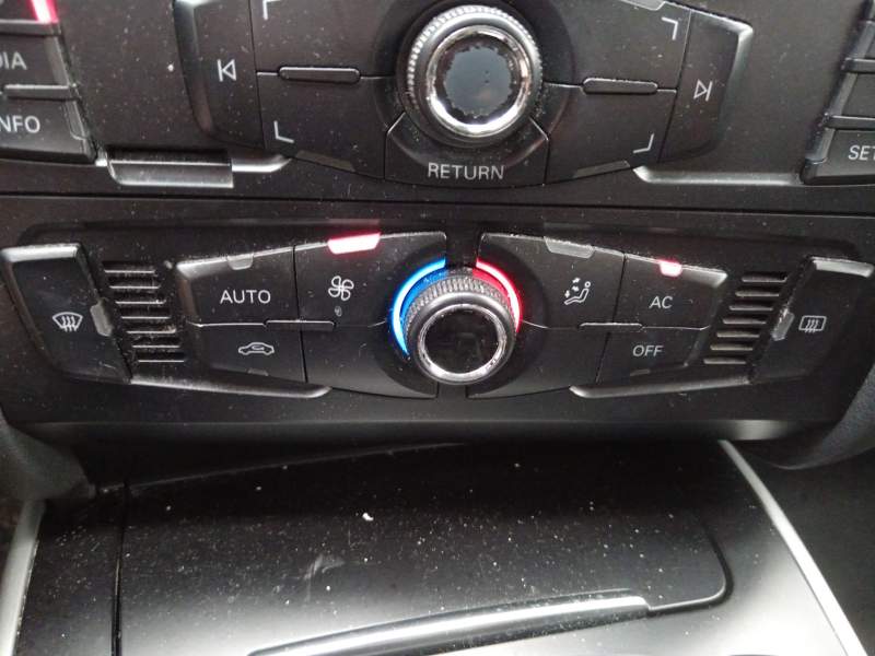 MANDO CLIMATIZADOR 8T1820043AG 
