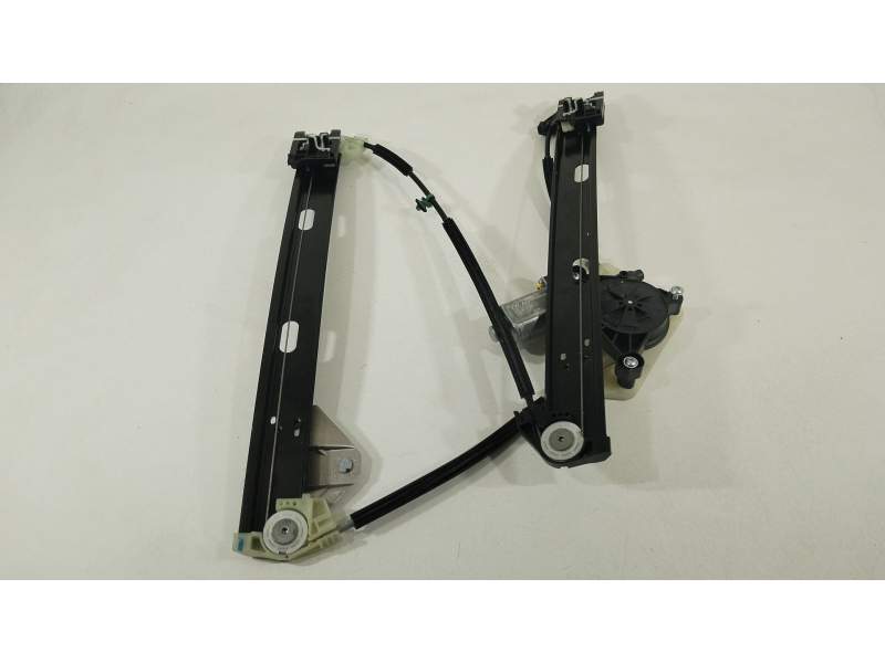 ELEVALUNAS DELANTERO IZQUIERDO 82G837461A 8W0959801 