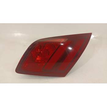 PILOTO TRASERO DERECHO EN PORTON 9677818280 