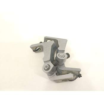 BISAGRA PUERTA 8X0831404E 