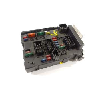 CAJA RELES / FUSIBLES 9650663980 