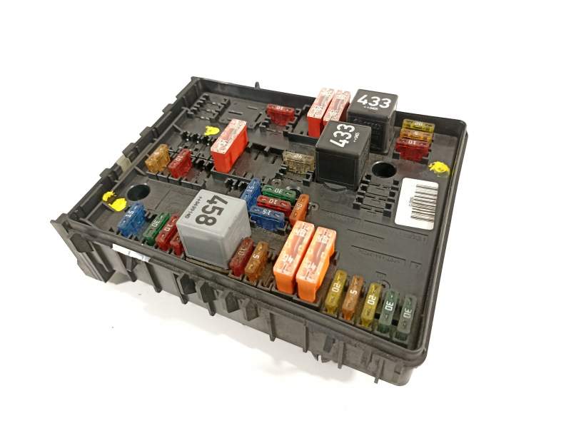 CAJA RELES / FUSIBLES 1K0937124H 