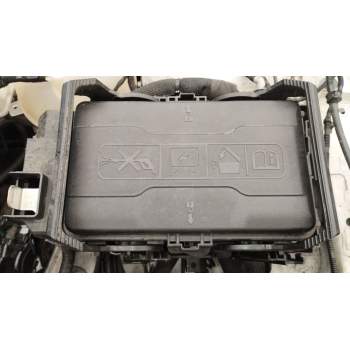 CAJA RELES / FUSIBLES 39200660 