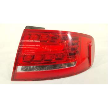 PILOTO TRASERO DERECHO 8K5945096K 