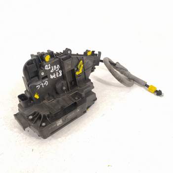 CERRADURA PUERTA TRASERA DERECHA A2220064099 