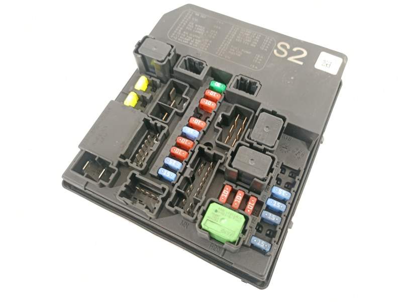 CAJA RELES / FUSIBLES 284B71TT2B 