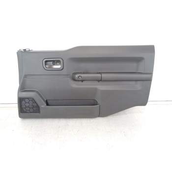 GUARNECIDO PUERTA DELANTERA DERECHA 8371177R0 