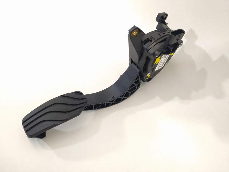 POTENCIOMETRO PEDAL 180108467R 6PV01290203 
