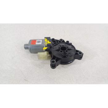 MOTOR ELEVALUNAS TRASERO DERECHO 83460AT000 