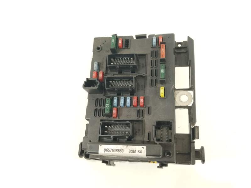 CAJA RELES / FUSIBLES 9657608680 