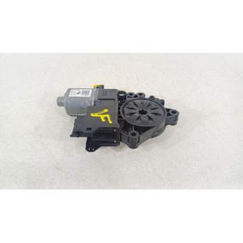 MOTOR ELEVALUNAS DELANTERO IZQUIERDO 82450AT100 