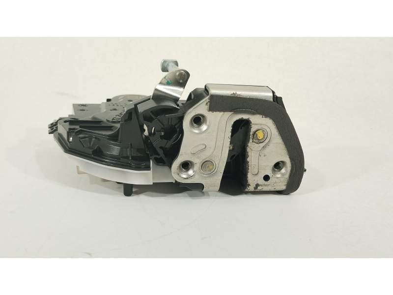 CERRADURA PUERTA TRASERA IZQUIERDA B000950880 