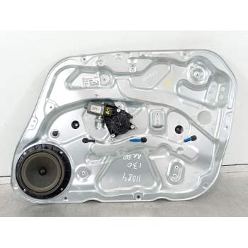 ELEVALUNAS DELANTERO DERECHO 824802R030 824812R000 824602R000