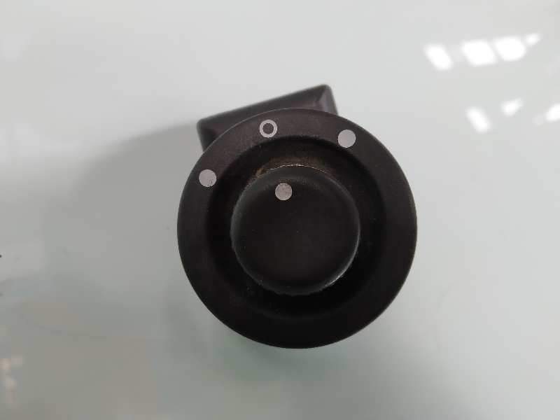 MANDO RETROVISOR 255704649R 