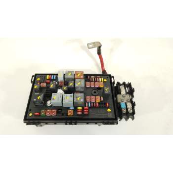 CAJA RELES / FUSIBLES 13368646 1110133AB C11000139