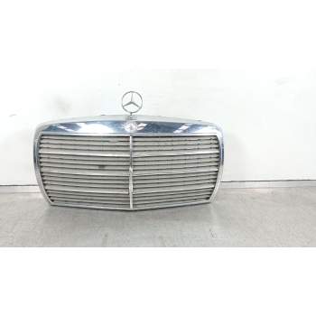REJILLA DELANTERA 1238880323 A1238880323 A1238800183
