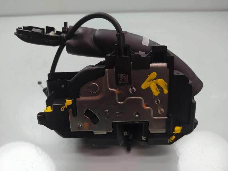 CERRADURA PUERTA TRASERA DERECHA 825020033R 