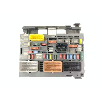 CAJA RELES / FUSIBLES 9675877980 BSMR0200 