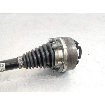 TRANSMISION DELANTERA IZQUIERDA 5Q0407271A 
