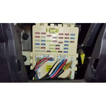 CAJA RELES / FUSIBLES 919502S721 
