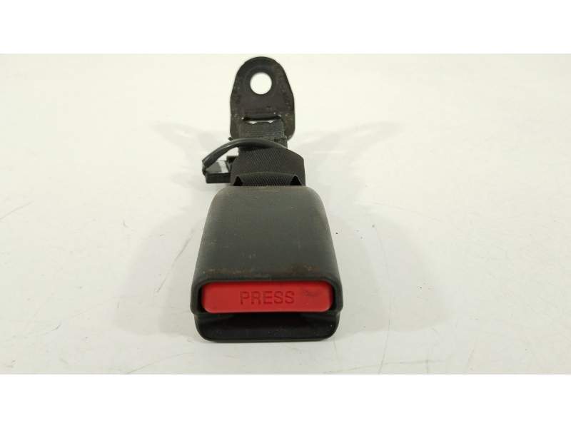 ENGANCHE CINTURON TRASERO DERECHO 733800H031C0 309104610AA