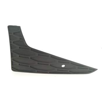 REJILLA PARAGOLPES DERECHA 5F0853666B 