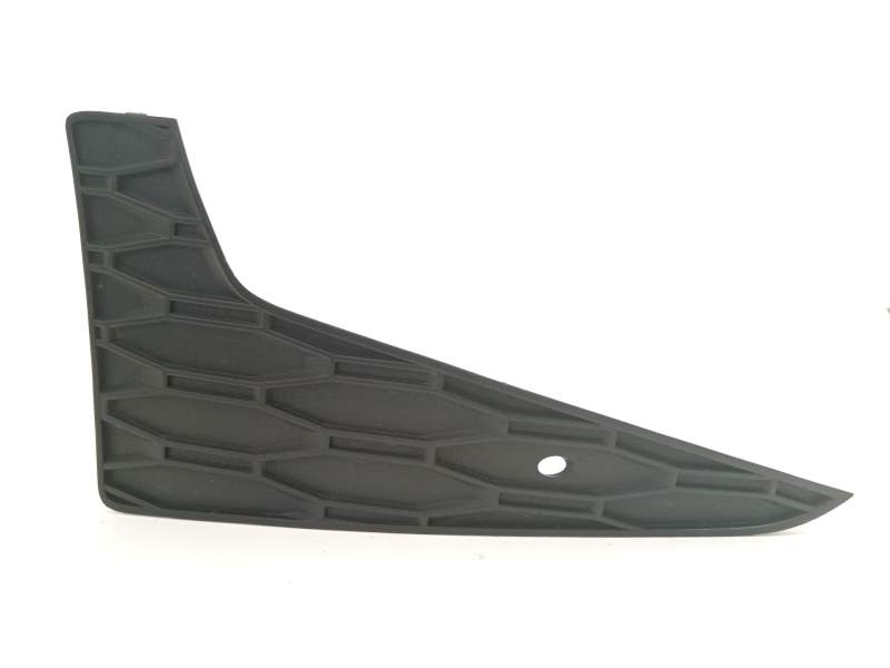 REJILLA PARAGOLPES DERECHA 5F0853666B 