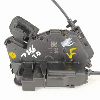 CERRADURA PUERTA TRASERA DERECHA 5TA839016E 